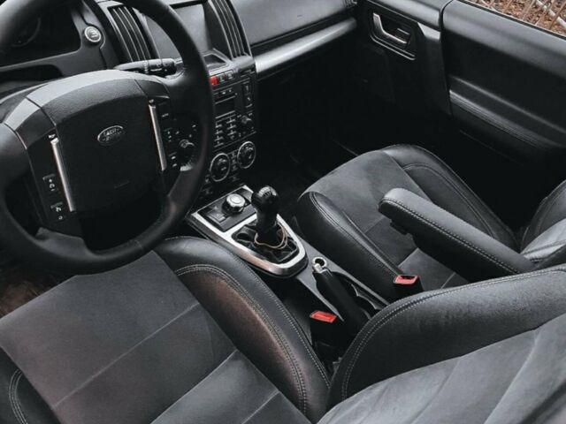 Сірий Ленд Ровер Freelander, об'ємом двигуна 2.18 л та пробігом 240 тис. км за 12500 $, фото 9 на Automoto.ua