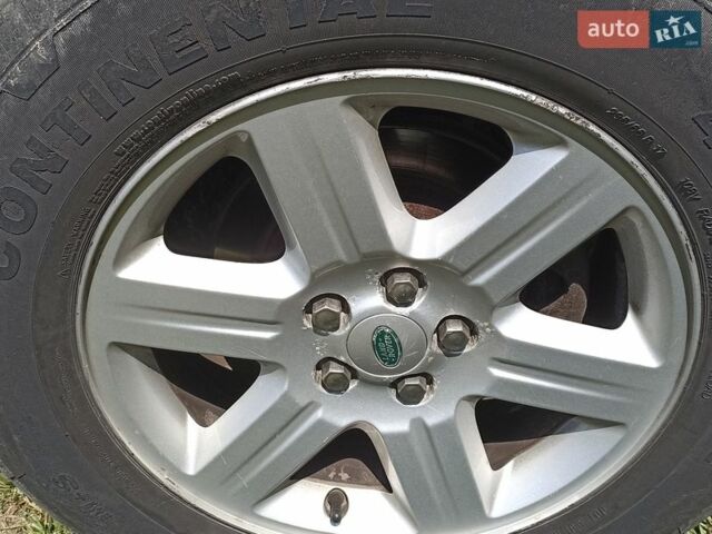 Серый Ленд Ровер Фрилендер, объемом двигателя 2.18 л и пробегом 267 тыс. км за 12000 $, фото 14 на Automoto.ua