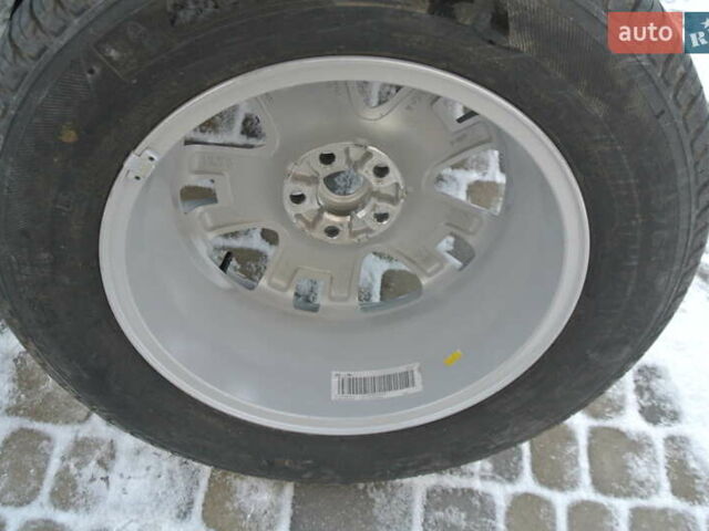 Серый Ленд Ровер Фрилендер, объемом двигателя 2.2 л и пробегом 149 тыс. км за 13500 $, фото 28 на Automoto.ua