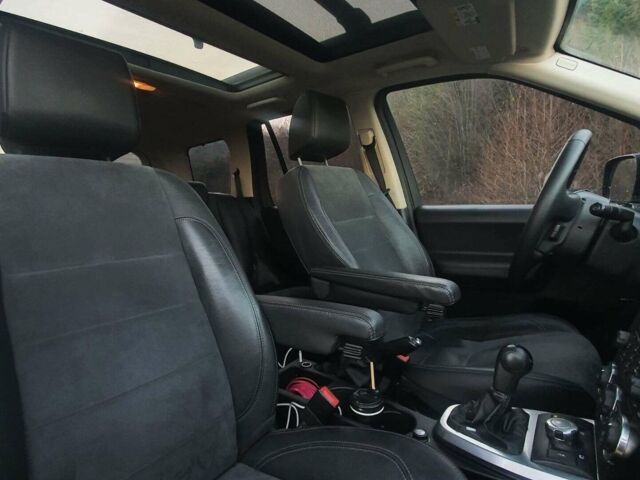 Сірий Ленд Ровер Freelander, об'ємом двигуна 2.18 л та пробігом 240 тис. км за 12500 $, фото 10 на Automoto.ua