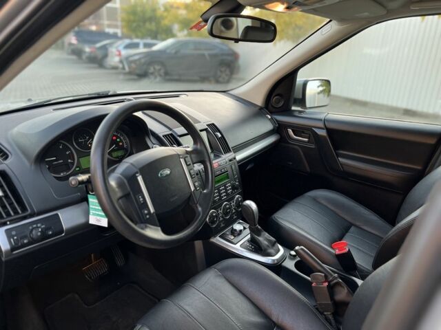 Серый Ленд Ровер Фрилендер, объемом двигателя 2.2 л и пробегом 125 тыс. км за 12900 $, фото 13 на Automoto.ua