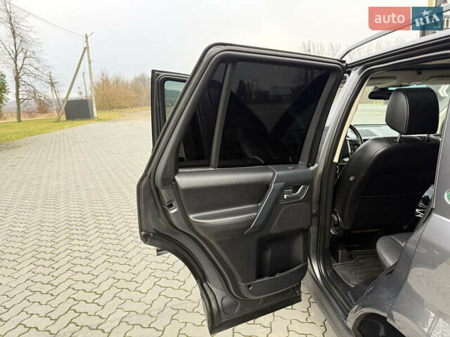 Сірий Ленд Ровер Freelander, об'ємом двигуна 2.18 л та пробігом 242 тис. км за 12450 $, фото 15 на Automoto.ua