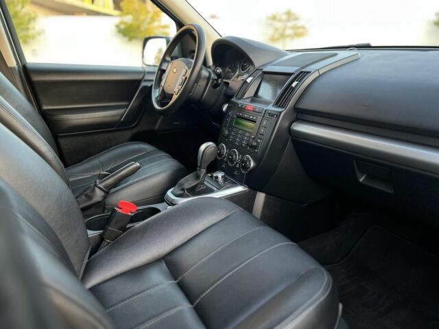 Серый Ленд Ровер Фрилендер, объемом двигателя 2.2 л и пробегом 125 тыс. км за 12900 $, фото 19 на Automoto.ua