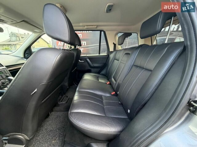 Сірий Ленд Ровер Freelander, об'ємом двигуна 2.18 л та пробігом 255 тис. км за 11000 $, фото 14 на Automoto.ua
