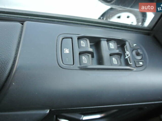 Серый Ленд Ровер Фрилендер, объемом двигателя 2.2 л и пробегом 149 тыс. км за 13500 $, фото 40 на Automoto.ua