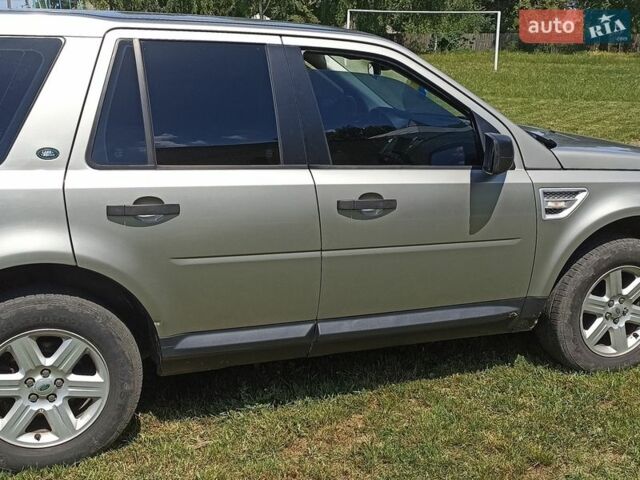 Серый Ленд Ровер Фрилендер, объемом двигателя 2.18 л и пробегом 267 тыс. км за 12000 $, фото 1 на Automoto.ua
