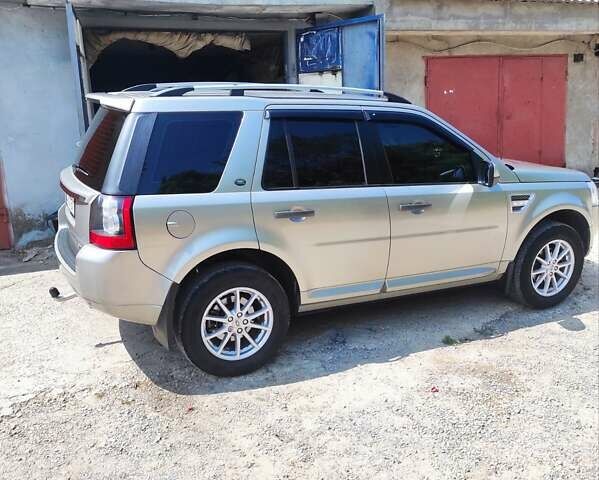 Сірий Ленд Ровер Freelander, об'ємом двигуна 2.2 л та пробігом 220 тис. км за 13000 $, фото 3 на Automoto.ua