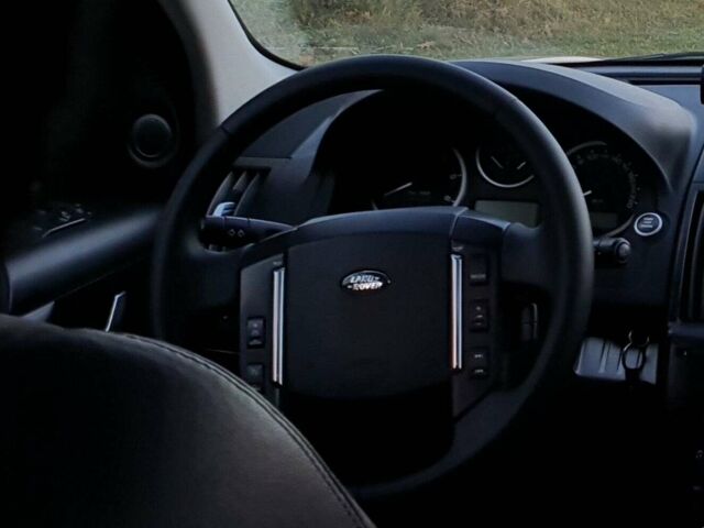 Сірий Ленд Ровер Freelander, об'ємом двигуна 2.18 л та пробігом 240 тис. км за 12500 $, фото 1 на Automoto.ua
