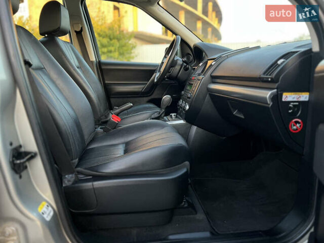 Серый Ленд Ровер Фрилендер, объемом двигателя 2.18 л и пробегом 124 тыс. км за 12900 $, фото 30 на Automoto.ua