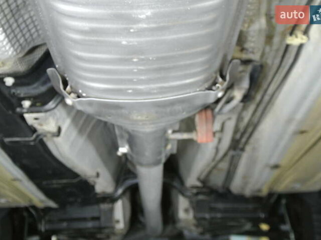 Серый Ленд Ровер Фрилендер, объемом двигателя 2.2 л и пробегом 149 тыс. км за 13500 $, фото 59 на Automoto.ua