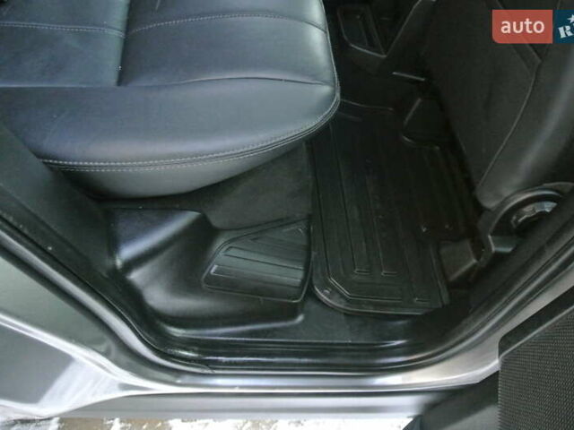 Серый Ленд Ровер Фрилендер, объемом двигателя 2.2 л и пробегом 149 тыс. км за 13500 $, фото 19 на Automoto.ua