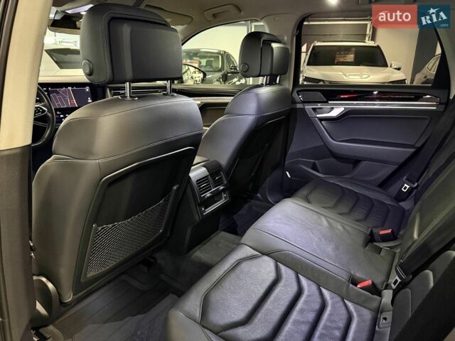 Сірий Ленд Ровер Freelander, об'ємом двигуна 2.2 л та пробігом 300 тис. км за 8999 $, фото 4 на Automoto.ua