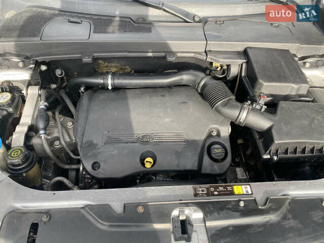 Сірий Ленд Ровер Freelander, об'ємом двигуна 2.18 л та пробігом 270 тис. км за 12200 $, фото 4 на Automoto.ua