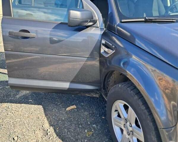 Серый Ленд Ровер Фрилендер, объемом двигателя 2.18 л и пробегом 266 тыс. км за 13200 $, фото 2 на Automoto.ua