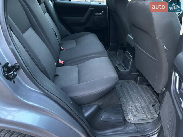 Сірий Ленд Ровер Freelander, об'ємом двигуна 2.18 л та пробігом 202 тис. км за 13950 $, фото 13 на Automoto.ua