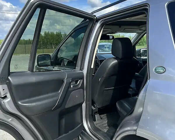 Сірий Ленд Ровер Freelander, об'ємом двигуна 2 л та пробігом 277 тис. км за 10500 $, фото 10 на Automoto.ua