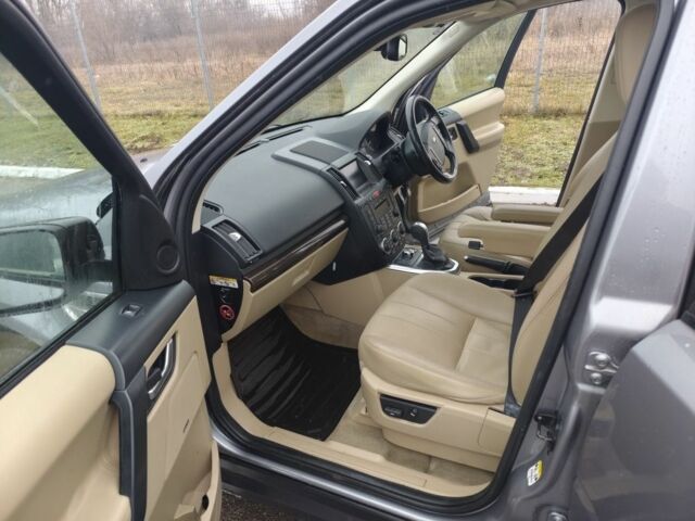 Сірий Ленд Ровер Freelander, об'ємом двигуна 2 л та пробігом 144 тис. км за 7500 $, фото 6 на Automoto.ua