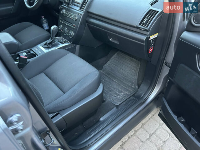 Сірий Ленд Ровер Freelander, об'ємом двигуна 2.18 л та пробігом 202 тис. км за 13950 $, фото 11 на Automoto.ua