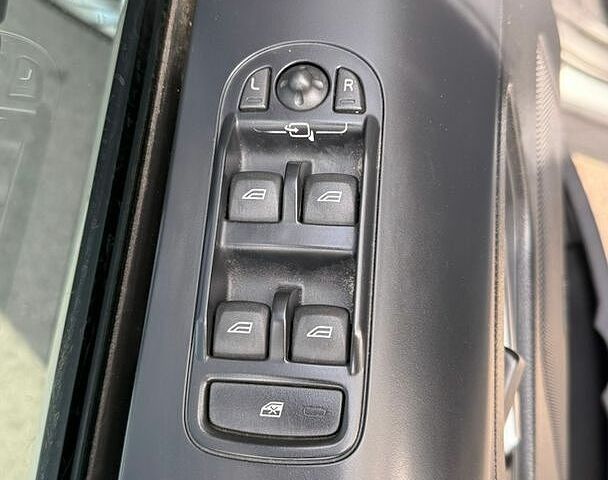 Сірий Ленд Ровер Freelander, об'ємом двигуна 2.18 л та пробігом 291 тис. км за 12000 $, фото 25 на Automoto.ua