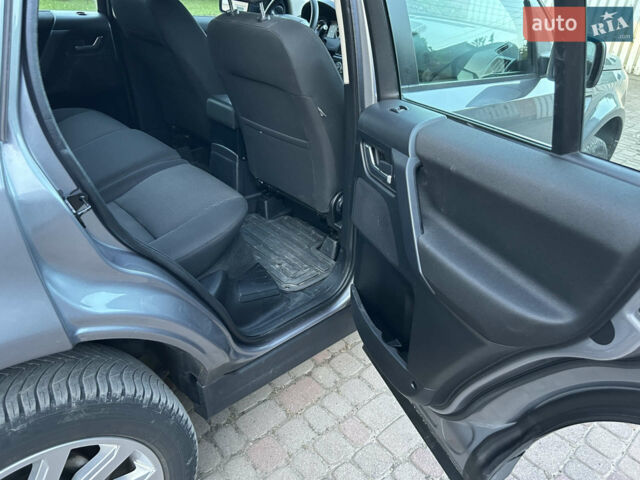 Сірий Ленд Ровер Freelander, об'ємом двигуна 2.18 л та пробігом 202 тис. км за 13950 $, фото 14 на Automoto.ua