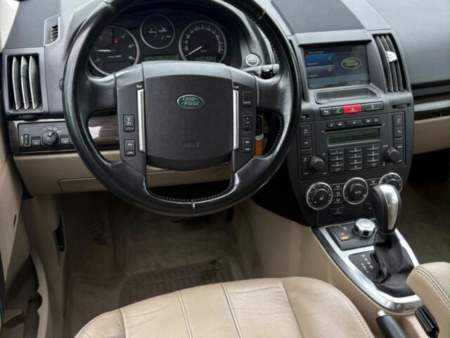 Сірий Ленд Ровер Freelander, об'ємом двигуна 2.2 л та пробігом 240 тис. км за 7512 $, фото 6 на Automoto.ua