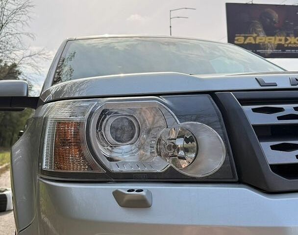 Сірий Ленд Ровер Freelander, об'ємом двигуна 2.18 л та пробігом 291 тис. км за 12000 $, фото 36 на Automoto.ua