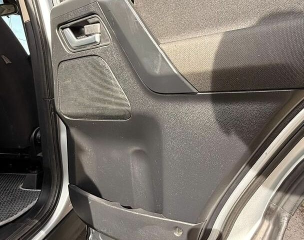 Сірий Ленд Ровер Freelander, об'ємом двигуна 2.18 л та пробігом 291 тис. км за 12000 $, фото 13 на Automoto.ua