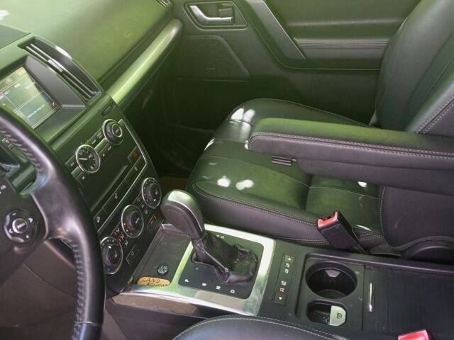 Сірий Ленд Ровер Freelander, об'ємом двигуна 2 л та пробігом 220 тис. км за 14000 $, фото 2 на Automoto.ua