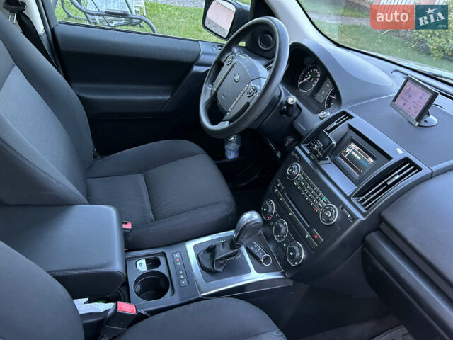 Сірий Ленд Ровер Freelander, об'ємом двигуна 2.18 л та пробігом 202 тис. км за 13950 $, фото 12 на Automoto.ua