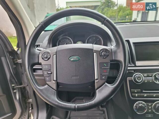 Ленд Ровер Freelander 2013 у Чернівцях на Automoto.ua Сірий Ленд Ровер Freelander, об'ємом двигуна 2.18 л та пробігом 275 тис. км за 14900 $, фото 7 на Automoto.ua