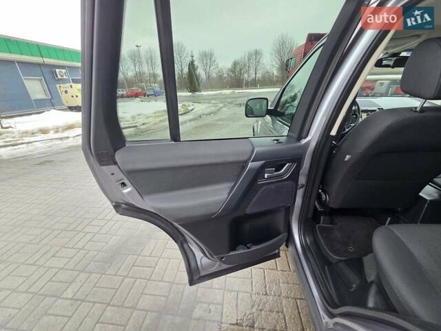 Сірий Ленд Ровер Freelander, об'ємом двигуна 2.18 л та пробігом 239 тис. км за 13600 $, фото 25 на Automoto.ua