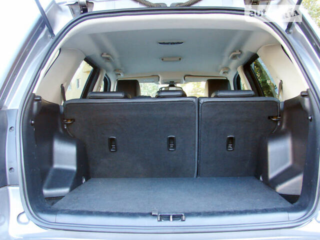 Серый Ленд Ровер Фрилендер, объемом двигателя 2.2 л и пробегом 214 тыс. км за 14000 $, фото 35 на Automoto.ua