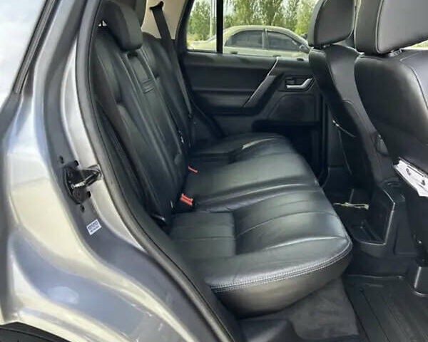 Серый Ленд Ровер Фрилендер, объемом двигателя 2 л и пробегом 277 тыс. км за 13000 $, фото 12 на Automoto.ua