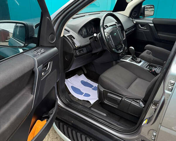 Сірий Ленд Ровер Freelander, об'ємом двигуна 2.18 л та пробігом 208 тис. км за 12600 $, фото 8 на Automoto.ua