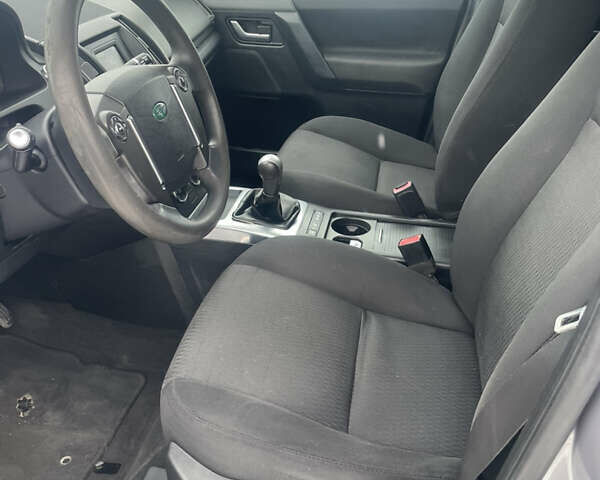 Серый Ленд Ровер Фрилендер, объемом двигателя 2.2 л и пробегом 290 тыс. км за 12800 $, фото 4 на Automoto.ua