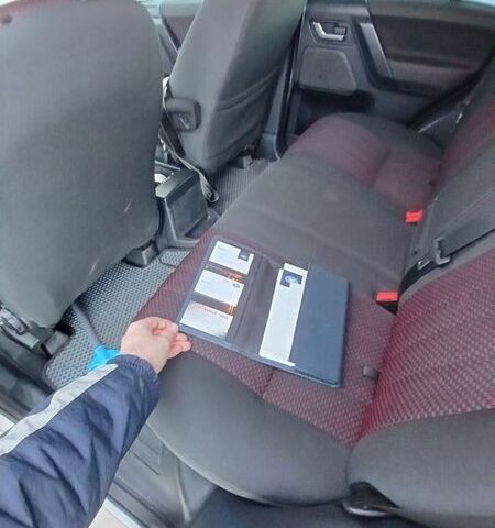 Серый Ленд Ровер Фрилендер, объемом двигателя 2.18 л и пробегом 160 тыс. км за 15000 $, фото 5 на Automoto.ua