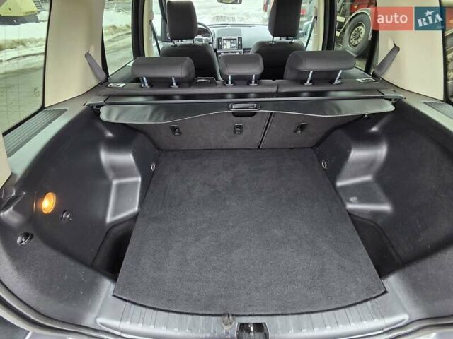 Сірий Ленд Ровер Freelander, об'ємом двигуна 2.18 л та пробігом 239 тис. км за 13600 $, фото 30 на Automoto.ua