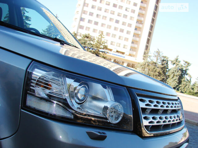 Сірий Ленд Ровер Freelander, об'ємом двигуна 2.2 л та пробігом 220 тис. км за 13500 $, фото 3 на Automoto.ua
