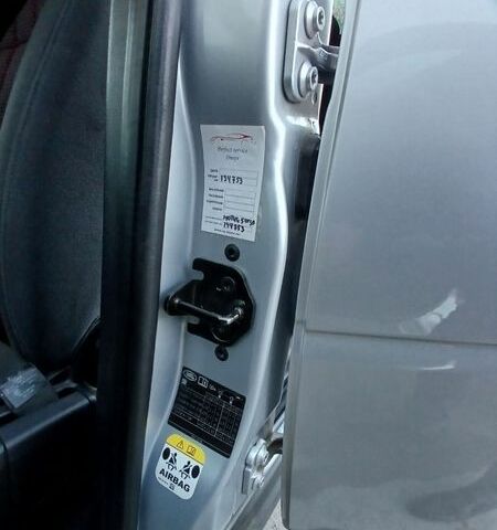 Серый Ленд Ровер Фрилендер, объемом двигателя 2.18 л и пробегом 160 тыс. км за 15000 $, фото 7 на Automoto.ua