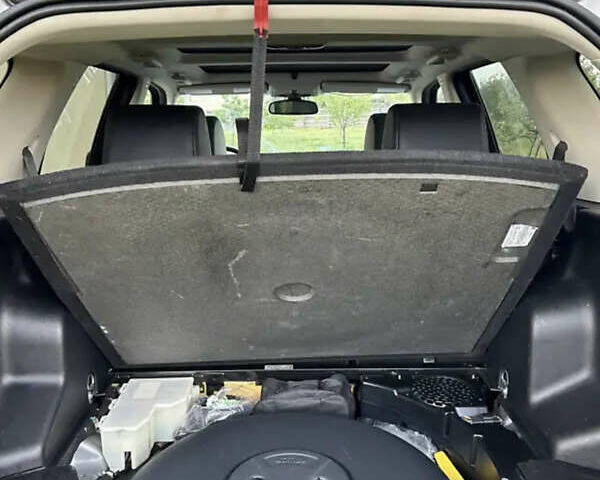 Серый Ленд Ровер Фрилендер, объемом двигателя 2 л и пробегом 277 тыс. км за 13000 $, фото 17 на Automoto.ua