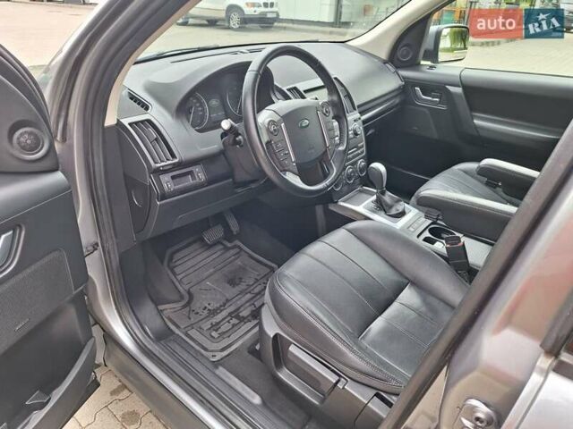 Ленд Ровер Freelander 2013 у Чернівцях на Automoto.ua Сірий Ленд Ровер Freelander, об'ємом двигуна 2.18 л та пробігом 275 тис. км за 14900 $, фото 10 на Automoto.ua