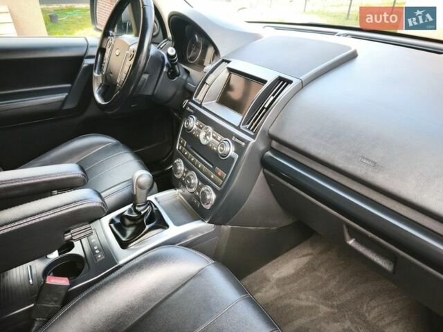 Сірий Ленд Ровер Freelander, об'ємом двигуна 2.18 л та пробігом 227 тис. км за 13800 $, фото 29 на Automoto.ua