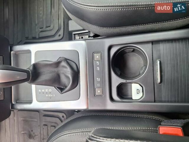 Ленд Ровер Freelander 2013 у Чернівцях на Automoto.ua Сірий Ленд Ровер Freelander, об'ємом двигуна 2.18 л та пробігом 275 тис. км за 14900 $, фото 1 на Automoto.ua