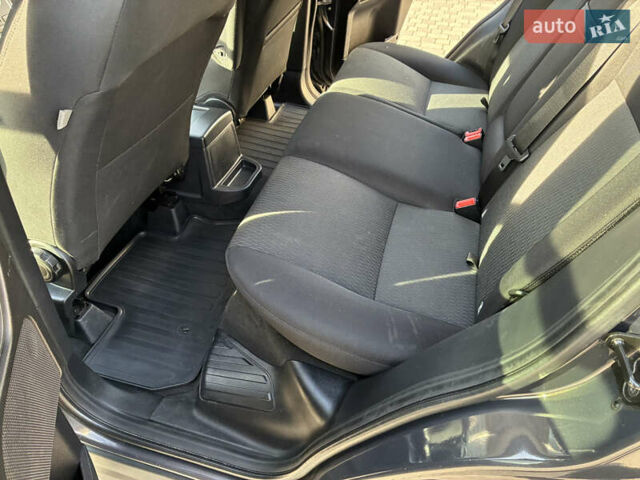 Серый Ленд Ровер Фрилендер, объемом двигателя 2.18 л и пробегом 221 тыс. км за 13950 $, фото 35 на Automoto.ua