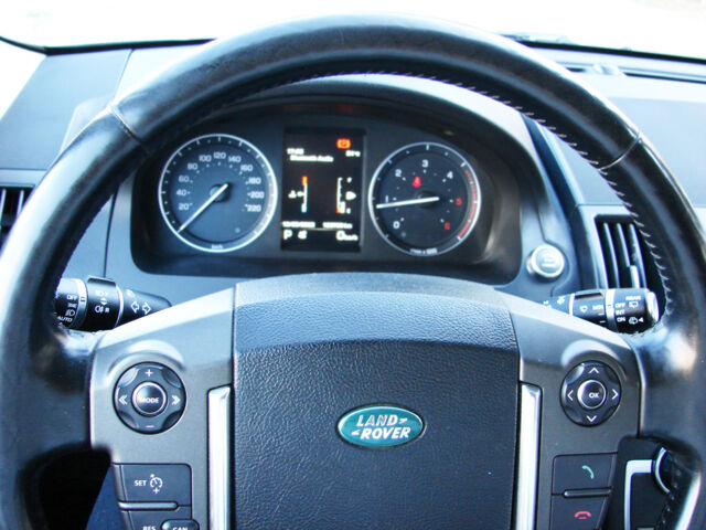 Сірий Ленд Ровер Freelander, об'ємом двигуна 2.2 л та пробігом 220 тис. км за 13500 $, фото 29 на Automoto.ua