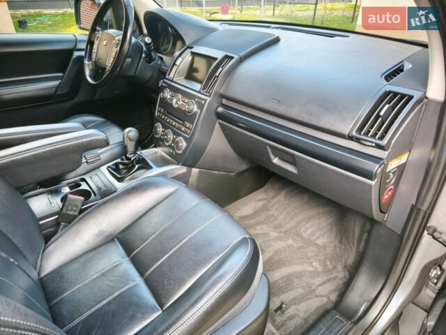 Сірий Ленд Ровер Freelander, об'ємом двигуна 2.18 л та пробігом 227 тис. км за 13800 $, фото 27 на Automoto.ua
