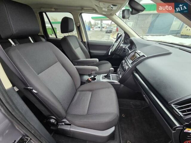 Сірий Ленд Ровер Freelander, об'ємом двигуна 2.18 л та пробігом 239 тис. км за 13600 $, фото 21 на Automoto.ua