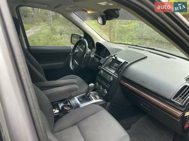 Сірий Ленд Ровер Freelander, об'ємом двигуна 2.2 л та пробігом 295 тис. км за 13200 $, фото 6 на Automoto.ua