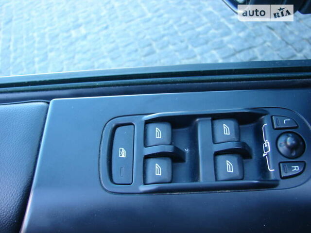 Серый Ленд Ровер Фрилендер, объемом двигателя 2.2 л и пробегом 214 тыс. км за 14000 $, фото 33 на Automoto.ua