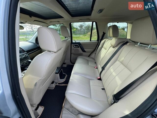 Сірий Ленд Ровер Freelander, об'ємом двигуна 2 л та пробігом 143 тис. км за 12700 $, фото 35 на Automoto.ua